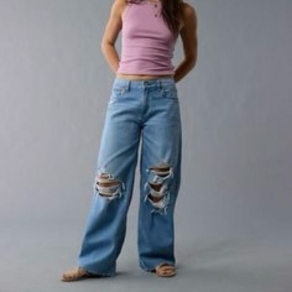 American Eagle Outfitters Distressed High Rise Skater Jeans 8 Short - Picture 1 of 9